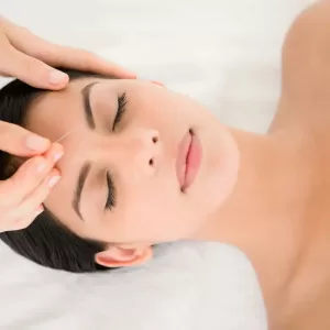 Facial Acupuncture treatment